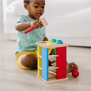 Melissa & Doug Turn din lemn cu ciocan