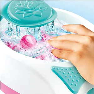 So Bomb Hand Spa Salon de unghii