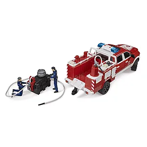 Bruder 02544 RAM 2500 – Mașină de intervenție pompieri cu modul Light & Sound