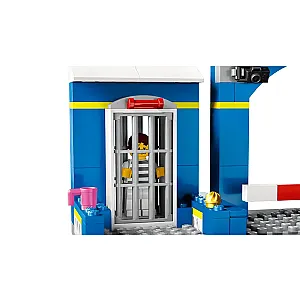 LEGO® City 60370 - set secție de poliție 
