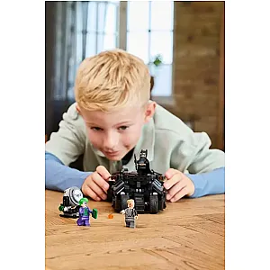 LEGO® DC 76303 – Batman Tumbler vs. Joker și Two-Face