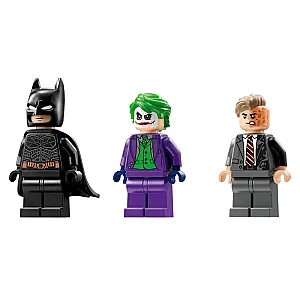 LEGO® DC 76303 – Batman Tumbler vs. Joker și Two-Face