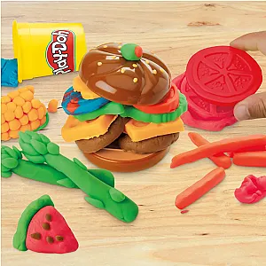 Play-Doh Grill Fun Playset – 12 részes kreatív grillkészlet