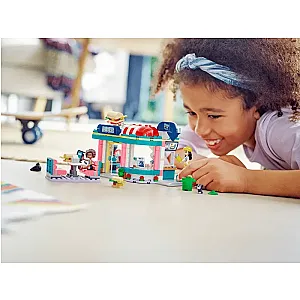 LEGO® Friends 41728 - Cafenea în centrul Heartlake