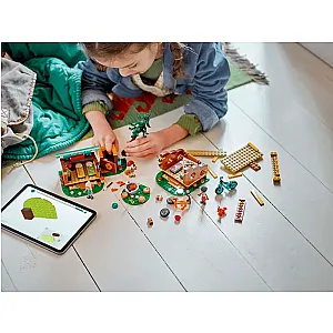 LEGO® Friends 42624 – Kényelmes faházak a kalandtáborban 