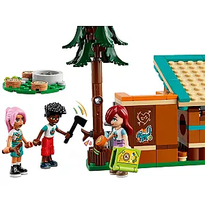 LEGO® Friends 42624 – Kényelmes faházak a kalandtáborban 