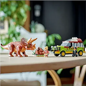 LEGO® Jurassic World 76959 – Cercetarea dinozaurului Triceratops