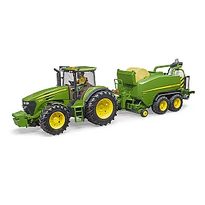 BRUDER 02032 – Presă de balotat și înfoliat baloți rotunzi John Deere C441R