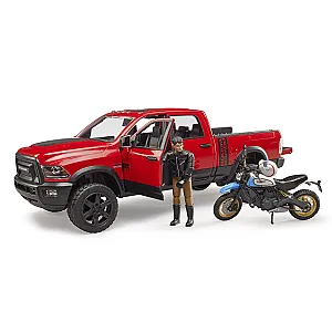 BRUDER 02502 – RAM 2500 Power Wagon cu Ducati Desert Sled și figurină