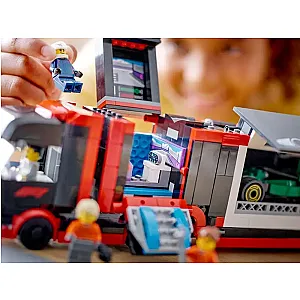 LEGO® City 60445 – F1®-es kamion RB20 és AMR24 F1®-es autókkal