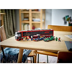 LEGO® City 60445 – F1®-es kamion RB20 és AMR24 F1®-es autókkal