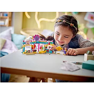 LEGO® Friends 42649 – Heartlake City édességbolt