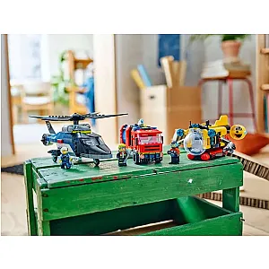 LEGO® City 60462 – Elicopter, camion de pompieri și submarin într-un singur set