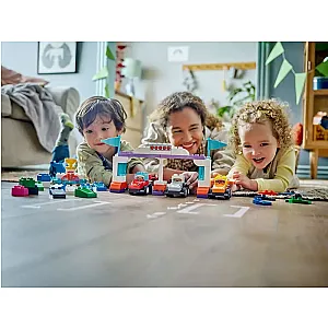 LEGO® DUPLO® 10445 – F1® versenyautók és pilóták