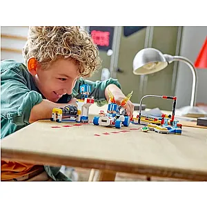 LEGO® Super Mario™ 72035 – Mario Kart™: Garajul lui Toad