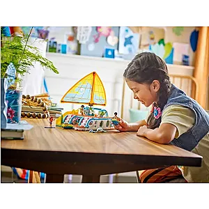 LEGO® Friends 42664 – Hajós kirándulás és kaland