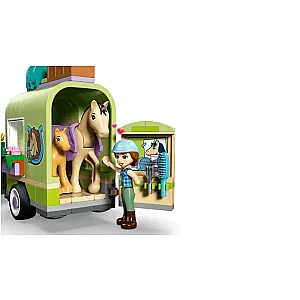 LEGO®  Friends 42695 - Ló- és csikószállító utánfutó