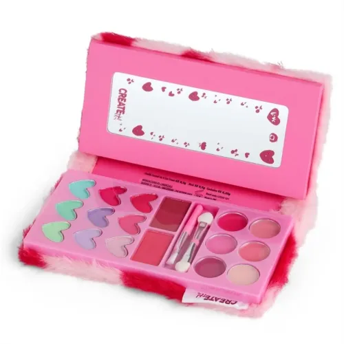 Create it! Make-up caiet pufos în formă de inimă