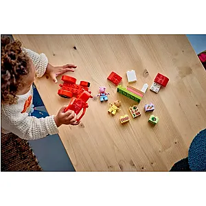 LEGO DUPLO 10468 – Purcelușa Peppa: Tractor și piață
