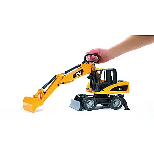 Bruder 02445 excavator mobil Cat®